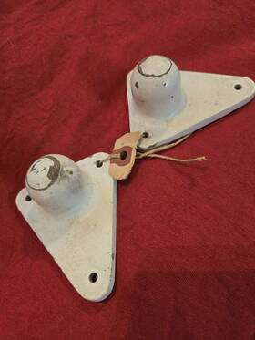 170017-7 Aero Commander Twin Jack Pads Aviation