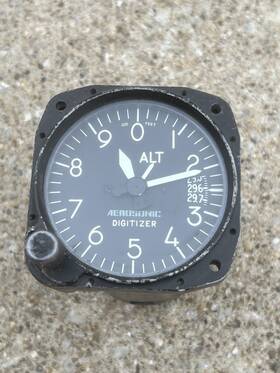 101617-01340 Aerosonic Digitizer Altimeter Pressure Altitude Reporting Gauge
