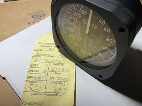 27-19137-23 Aerosonic Airspeed Indicator Knots 40-300 Unused