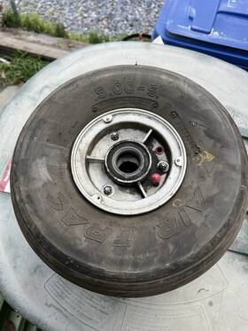 C2729 Air Trac Aircraft Wheel Assembly Size5.00-5