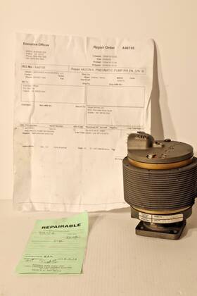 442cw-6 Airborne Dry Air Pump - Sold For Parts Or Repair 442cw-6 Airborne Dry Air Pump - Sold For Parts Or Repair