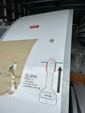D5211100100000b00 Airbus Real A321 Main Exterior Door Aircraft Salvage Authentic Jet Part For