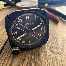 17-112 Aircraft Inst. & Development And Direction Compass 17-100