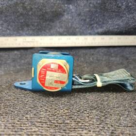 7360191-405 America Safety Beechcraft C23 Inertia Reel Seatbelt Assembly