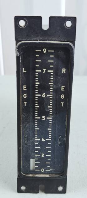 354-001-003 Ametek Aircraft Left And Right Duel Exhaust Gas Temperature Gauge Indicator