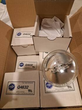 Ahqh3613v250wss Amglo Q4632 Case Of 12 Aircraft Lamps New