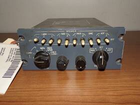 C582104 Avtech 1040-1 Audio Control Cessna
