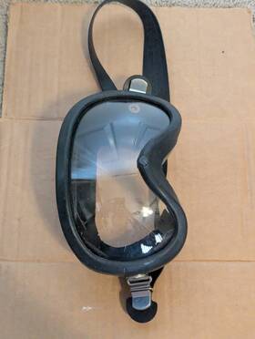 118075 B/e Aerospace Smoke Goggles Pn