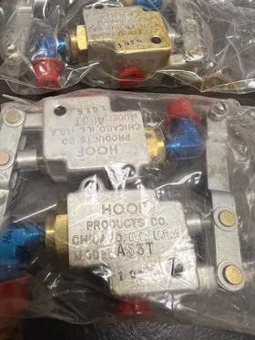 35-815018 Beech C-35 Hoof A53t Parking Brake Valve P/n 1023-775