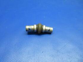 Ms20271b10 Beech C23 Sundowner Control Column Universal Joint P/n 0724-1937