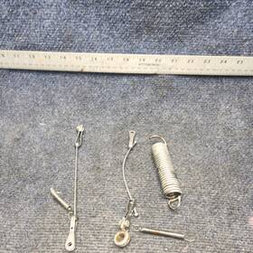 100942880304-26 Beechcraft / 169-810000-121 A24r Centering Cable Spring And One Spacer