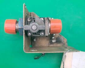 Beechcraft 101-389015-3 Shut Off Valve - Used