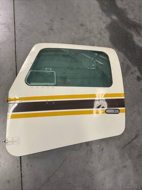 105-420915-613 Beechcraft 105-420015-613 Sundowner Lh Door Assy P/n