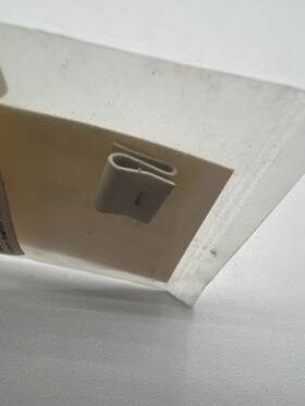 114-530211-3 Beechcraft Beech King Air Clip