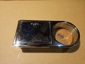 122-384123-2 Beechcraft Ashtray / Cupholder
