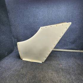 169-440013-11 Beechcraft Beech A23a Musketeer Dorsal Fin Some Crack In Holes See Photos