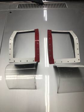 35-115210-10 Beechcraft F35 Lh And Rh Landing Light Lens Frame
