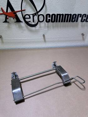 35-415312-1 Beechcraft Bonanza F35 Rear Window Handle Assy 3696