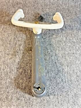 35-524087-8 Beechcraft Bonanza Aircraft Control Wheel And Yoke