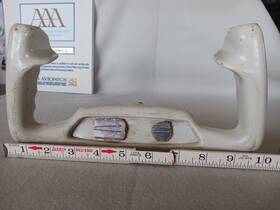 108-520089-7 Beechcraft 35-825007 Beech 77 Control Yoke Wheel- Ram Horns P/n Or