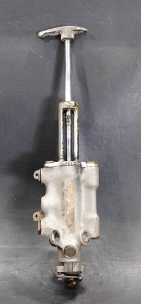 35-921198 Beechcraft 35-921159 35 Bonanza Emergency Fuel Pump Selector Assembly