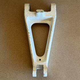 50-810295-17 Beechcraft Landing Gear Lower Knee Pn
