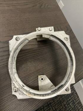 95-364032-1 Beechcraft Bonanza Nose Gear Landing Light Bracket And Clamp P/n