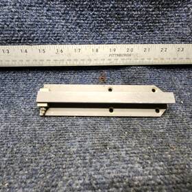 95-420017-19 Beechcraft F33a Fwd Seat Track Inboard And Outboard