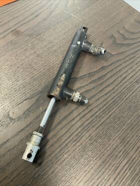 Vv-15-625 Beechcraft Bonanza Brake Master Cylinder P/n