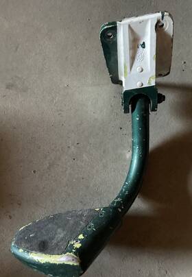 206-033-433-116 Bell 206 Helicopter Flight Step And Mount 206-033