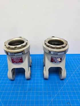 205-011-728 Bell Uh-1 205-011-728- Helicopter T/r Grip Set 2 Ea 204-011-728