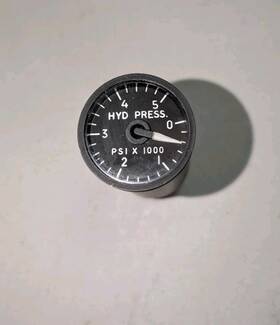 18-1501 Bendix 96774 Corporation Hydraulic Pressure Indicator Gauge Aviation