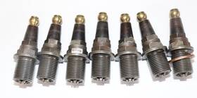 Lu489 Bg 7 Nos Menasco D4 And D4b Spark Plugs