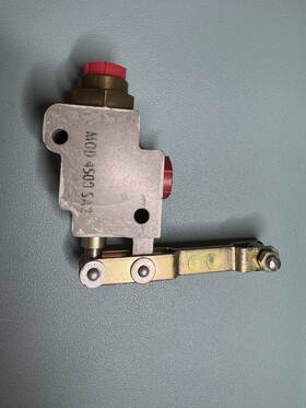 1630-01-390-6745 Boeing 4500sa2 Aircraft Parts Valve Pn Nsn
