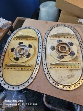 652564 Boeing Six Aircraft Jet Airplane Fuel Hatch Covers Thick Metal Fits 737 Models Display