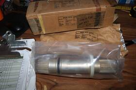 1615-00-493-9475 Boeing Helicopters 114d6263-2 Nos Vertol Helicopter Shaft Pn