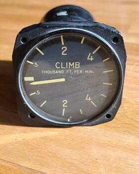 1636-6a-b1 Bulova 6a-b1 Watch Co. Type C-2 Rate Of Climb Indicator