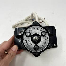 11751-1 Cannon Aircraft Battery Connector Plug Untested