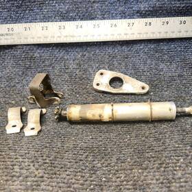 0310293-2 Cessna 182g Elevator Trim Tab Actuator With Guard And Clamps