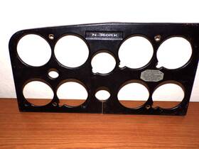 0405059-1 Cessna 152 Aircraft Instrument Panel With Spin Recovery Decal