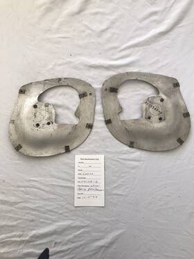 041148-8 Cessna Two Wheel Fairing Inboard Brackets P/n