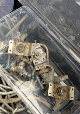 04117883 Cessna 0411716 Alt 140 120 Fuel Selector Valve Assembly