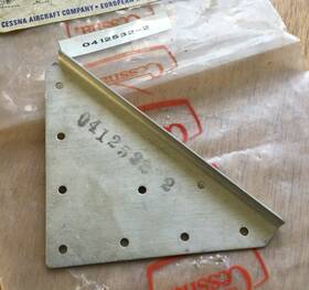 0412532-2 Cessna Sa Stiffener New Genuine