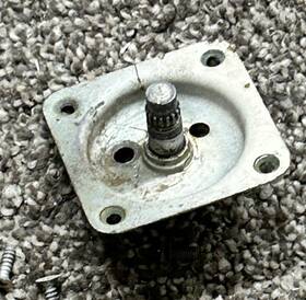 0511227-7 Cessna 0413195-3 172 Door Handle Plate And Shaft Lh As Removed C172
