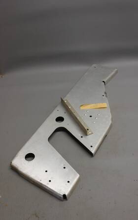 0413394-4 Cessna Bulkhead