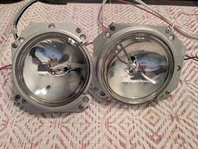 0523118-1 Cessna 0423542-6 150 H Landing Light Bracket Assembly With Bulb P/n