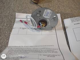 0426517-1 Cessna Fuel Sending Unit Transmitter C-150 Overhauled With 8130
