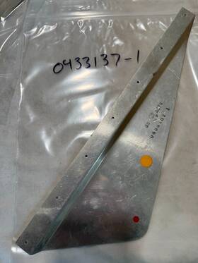 0433137-1 Cessna New Tab No Certs P/n