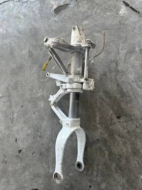 0442504-13 Cessna 210n Nose Gear Strut Assy