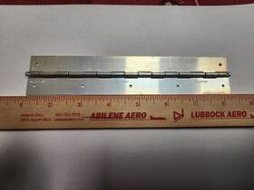 0452003-22 Cessna Aircraft Hinge P/n New Surplus Da